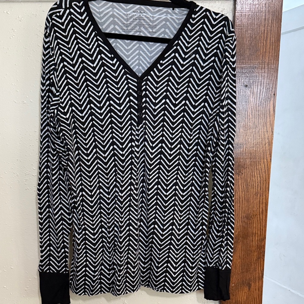 Little Sleepies Black and White Chevron Pajama Top